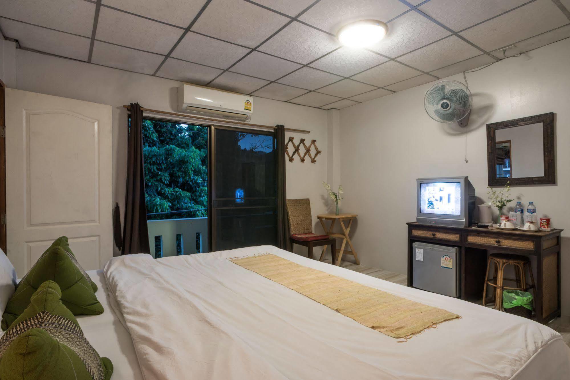 Kamala'S Guesthouse Chiang Mai Exterior photo